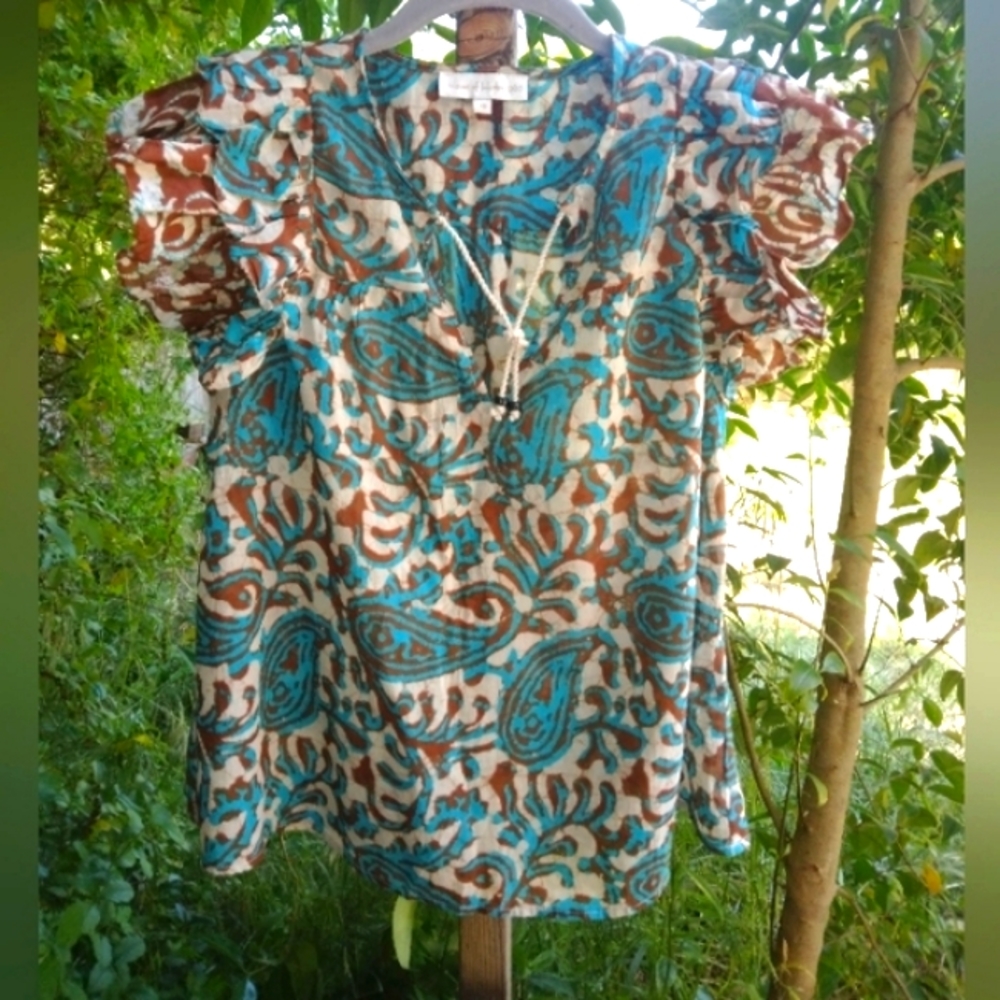House of Harlow 1960 flutter sleeve top